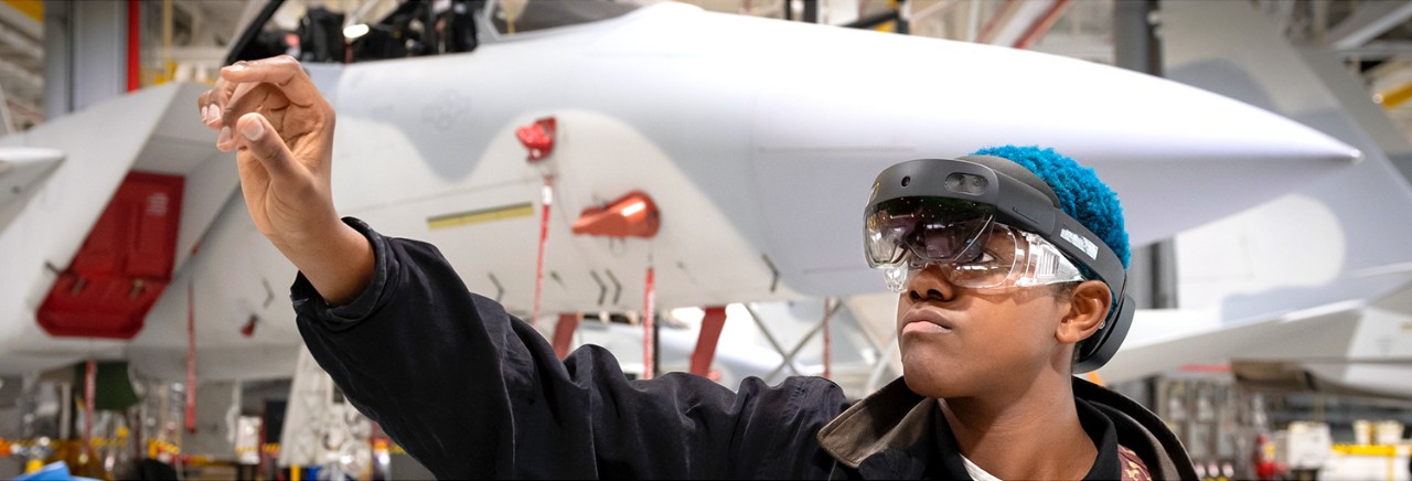 Engineering 金刚集团·线上·体育·真人（官方官网）入口-最新下载2026版赛道游戏 using augmented reality headset